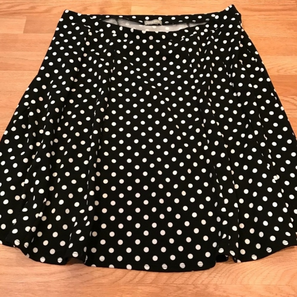 Black and white polka dot midi skirt